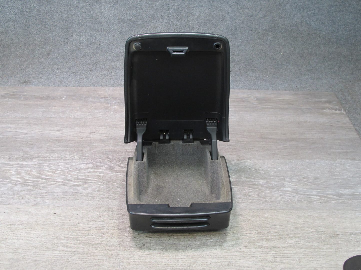 2003-2010 Porsche Cayenne 955 Center Console Leather Armrest Lid w Shocks