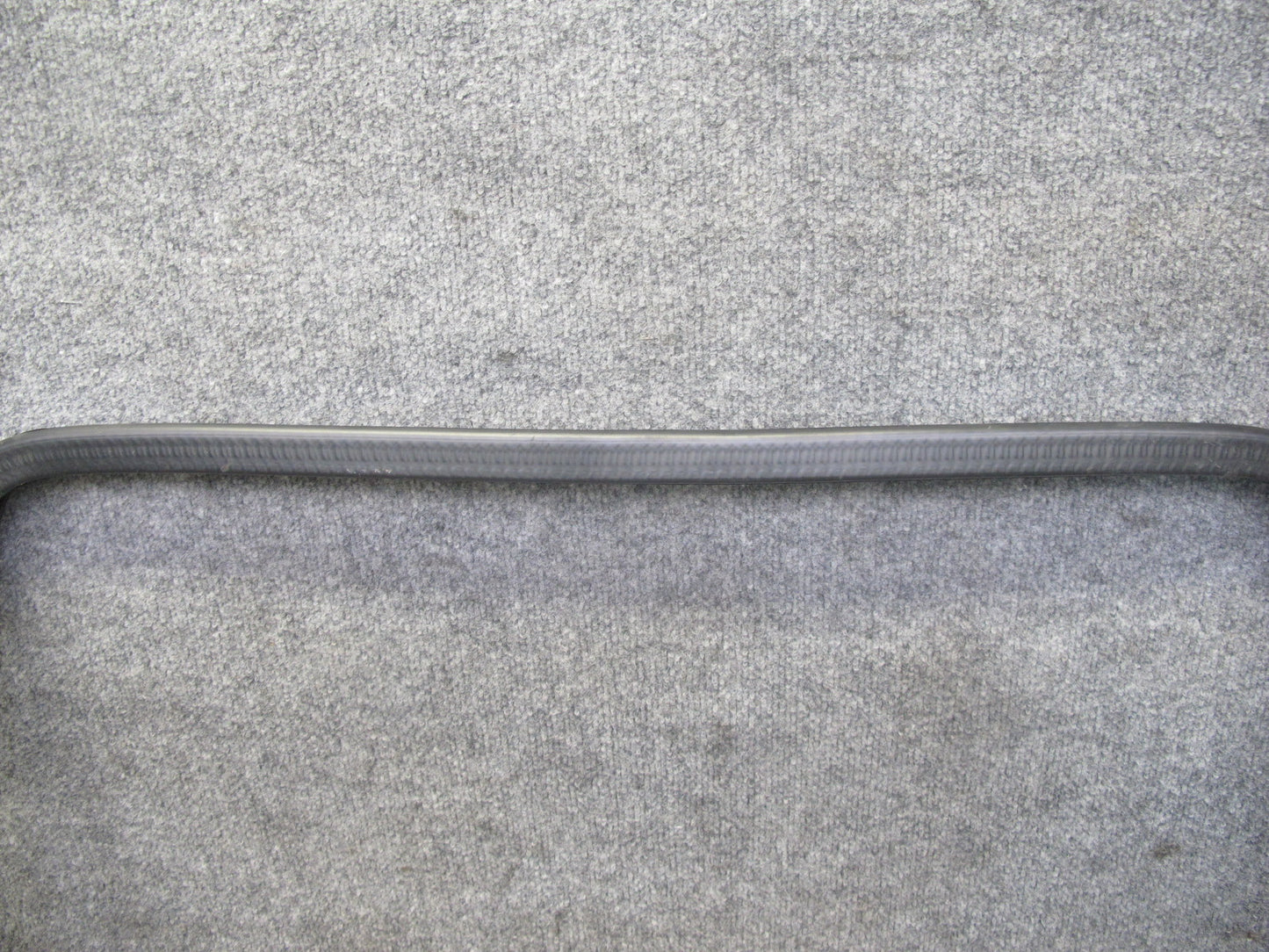 2003-2009 Hummer H2 Front Right Window Outer Inner Weatherstrip Rubber Seal Set