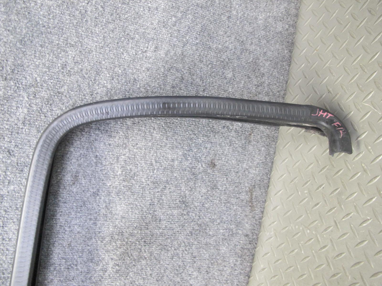 2003-2009 Hummer H2 Front Right Window Outer Inner Weatherstrip Rubber Seal Set