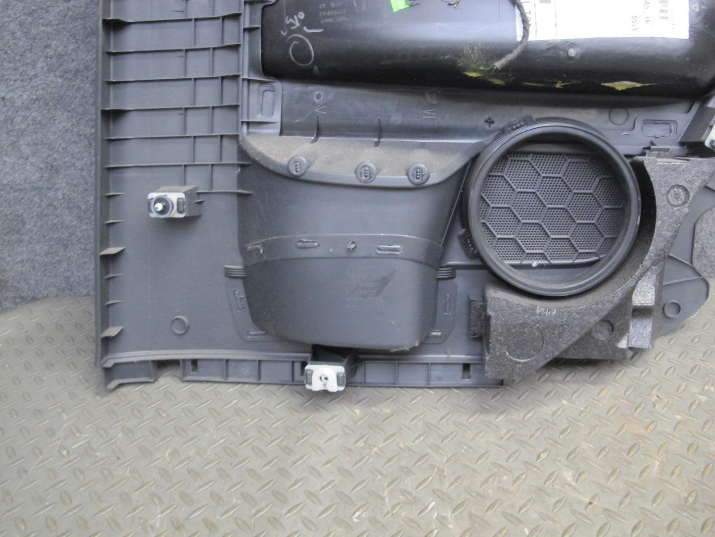 06-09 VW R32 GTI Rabbit 2-DR Rear Left Right Interior Quarter Trim Panel Set OEM