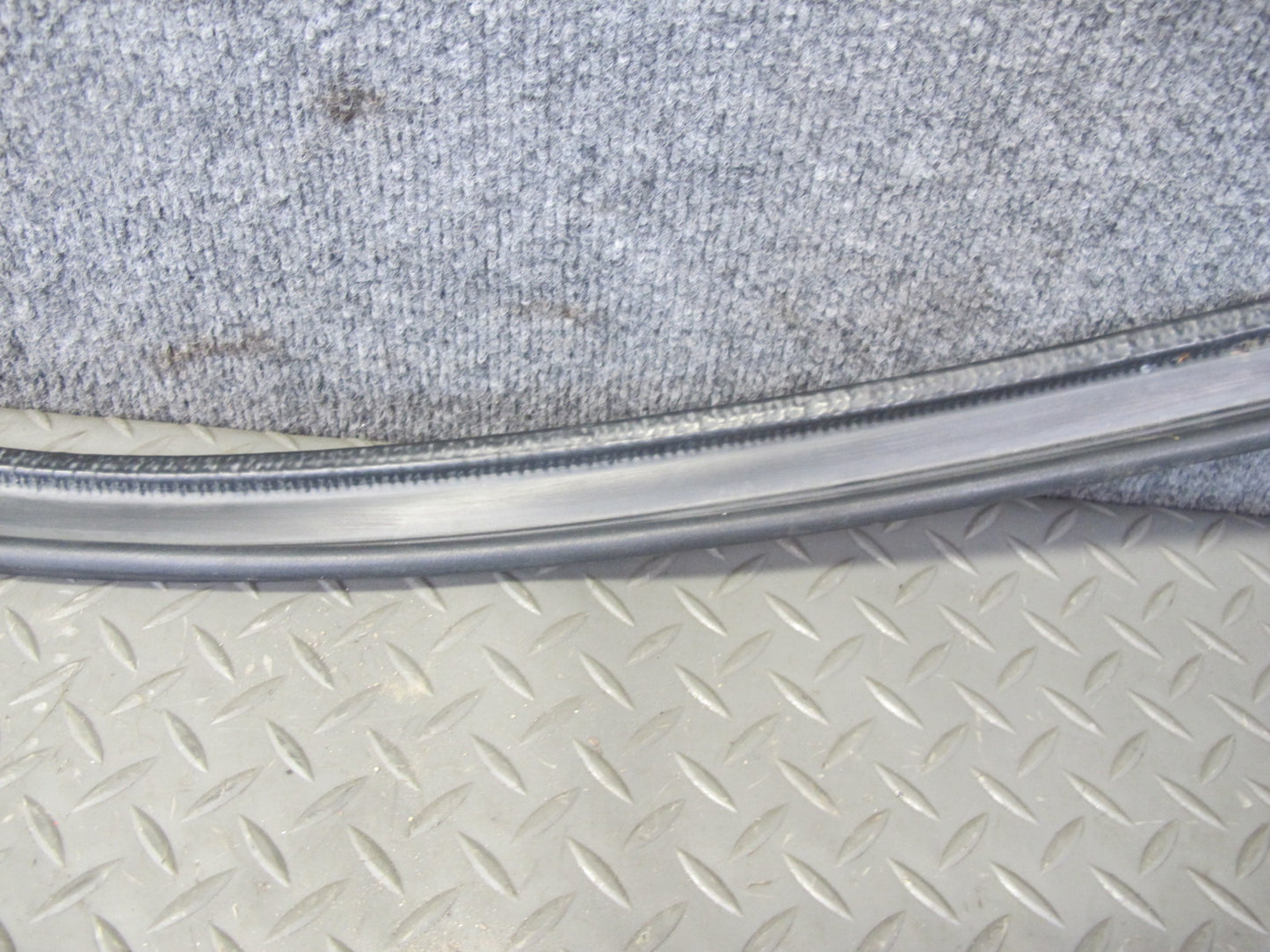 2003-2009 Hummer H2 Rear Right Passenger Side Body Weatherstrip Rubber Seal