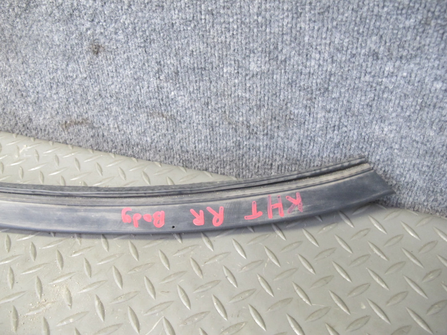 2003-2009 Hummer H2 Rear Right Passenger Side Body Weatherstrip Rubber Seal