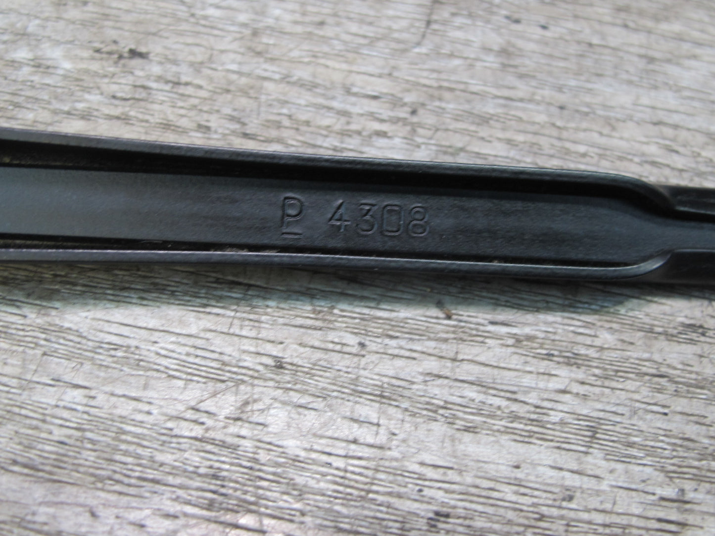 90-96 Nissan Z32 300ZX 2+2 Set of 2 Front Windshield Left & Right Wiper Arm OEM
