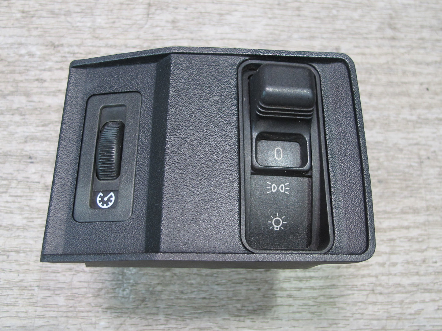92-95 BMW E34 5-SERIES Headlight Fog Light Dimmer Switch Panel 8351235 OEM