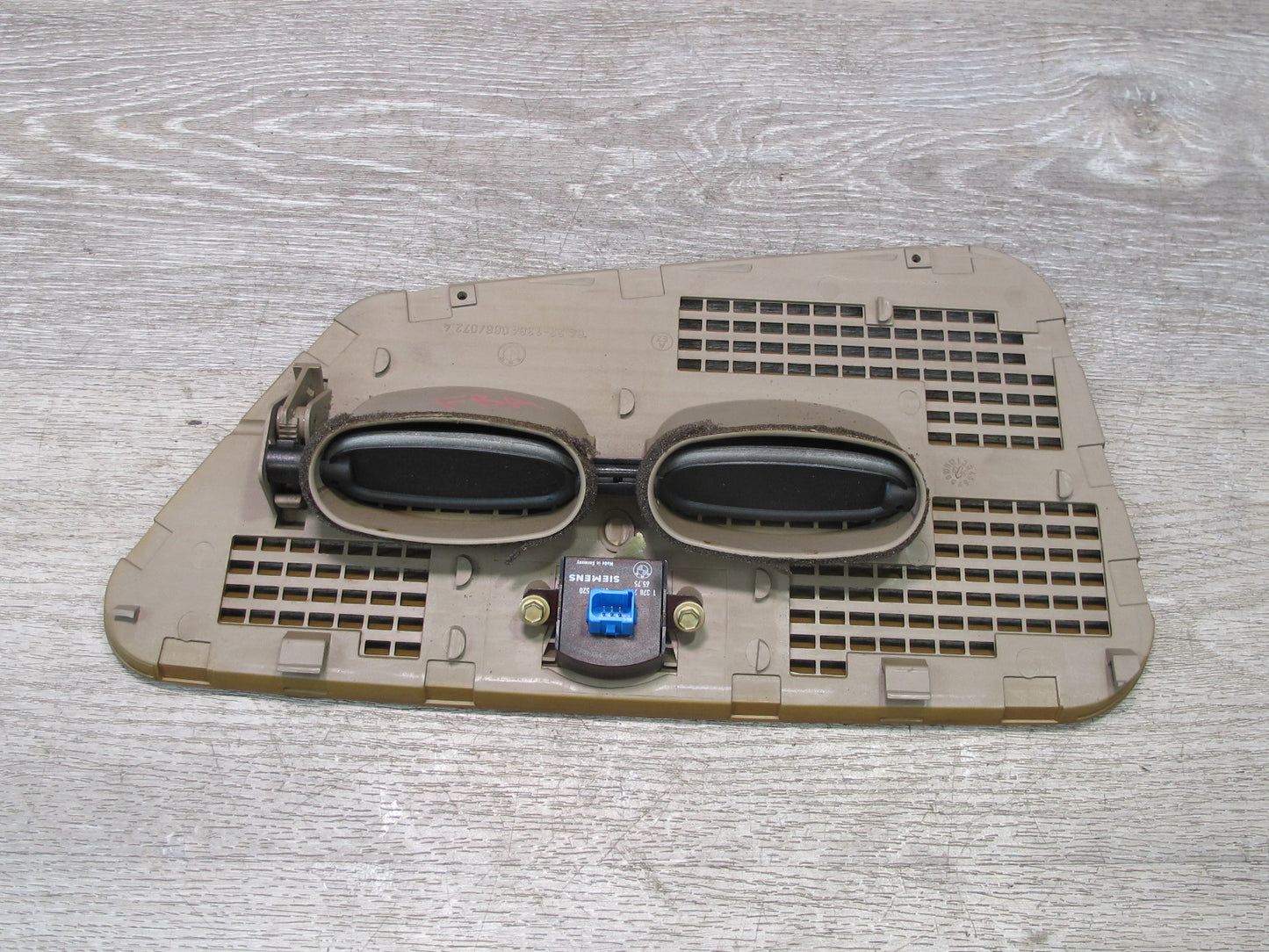 91-95 BMW E34 5-SERIES Front Dash Upper Air Vent Grille w Alarm Module OEM