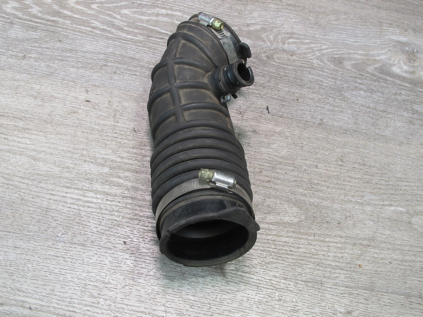 07-09 Nissan 350Z Z33 Convertible VQ35HR Right Engine Air Intake Tube OEM