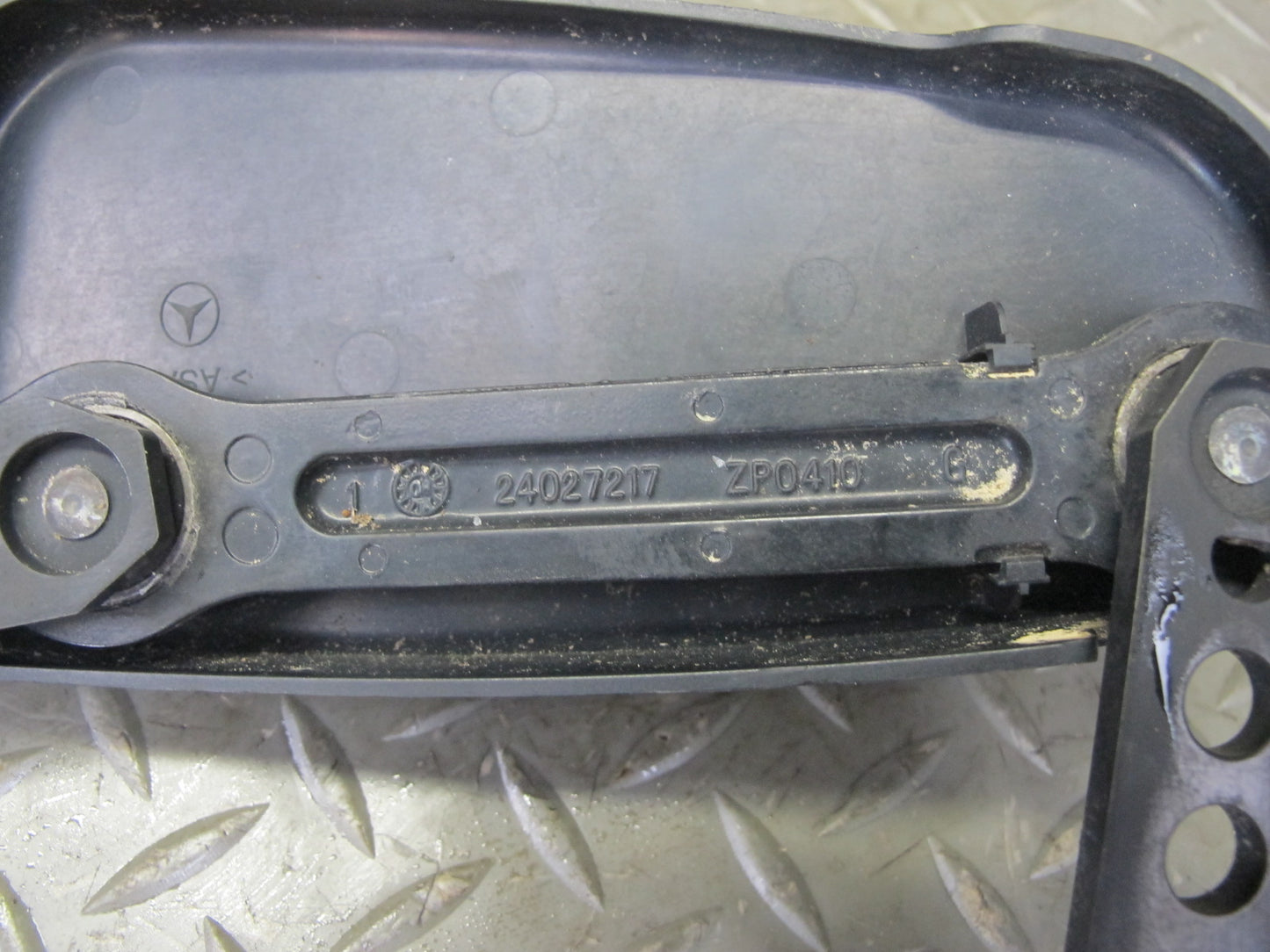 07-11 Mercedes W164 Ml-class Set of 2 Front Left Right Windshield Wiper Arm OEM