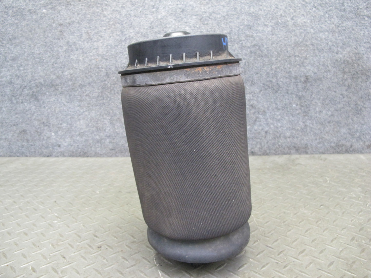 07-11 Mercedes W166 Ml-class Rear Right Air Suspension Shock Arnott OEM