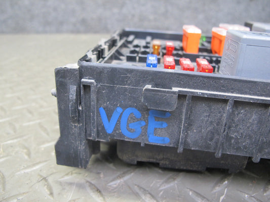 06-16 VW Golf MK5 R32 Passat CC VR6 Engine Bay Fuse Relay Box Module OEM