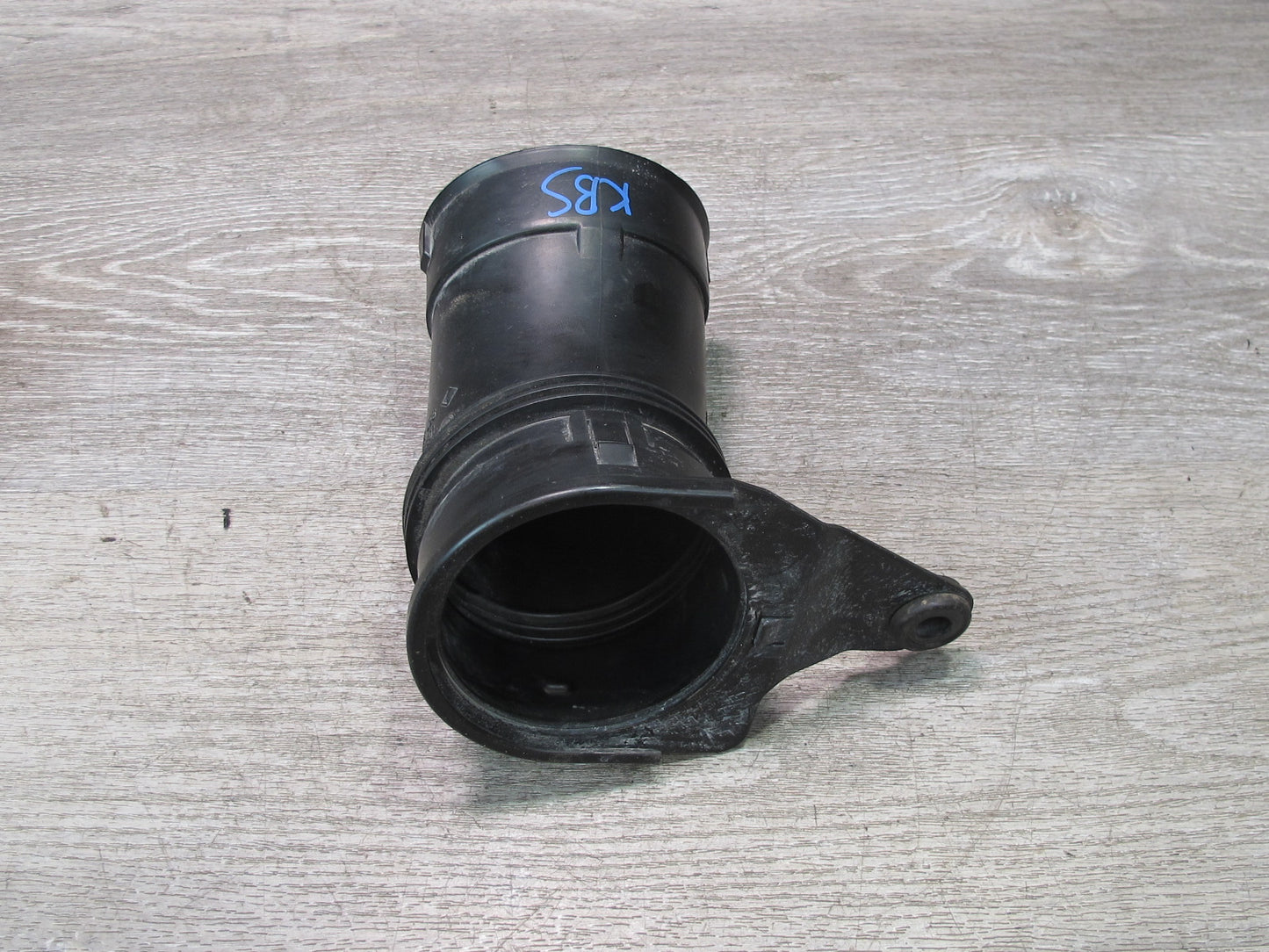 2006-2010 BMW E63 E64 M6 Left & Right Air Intake Hose Pipe Duct  Set of 2