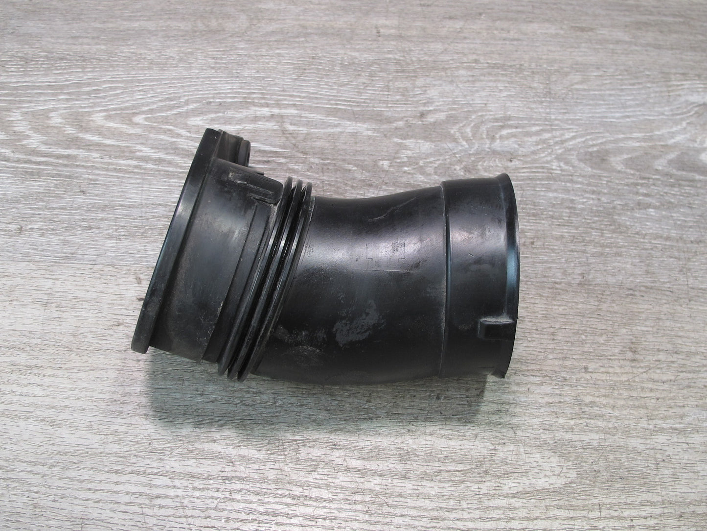 2006-2010 BMW E63 E64 M6 Left & Right Air Intake Hose Pipe Duct  Set of 2