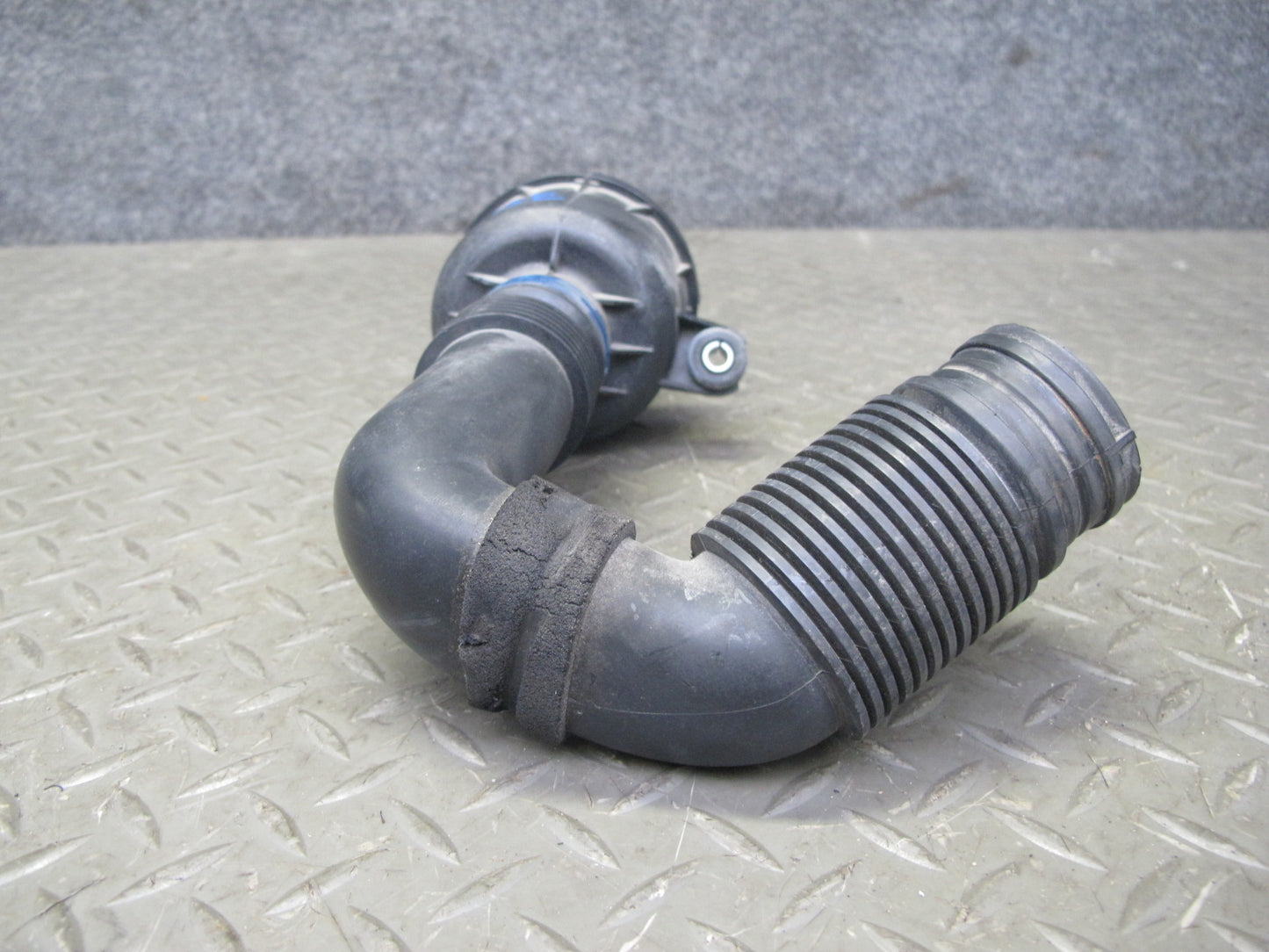 2008 VW R32 VR6 3.2L Engine Air Intake Resonator w Duct Hose Pipe OEM