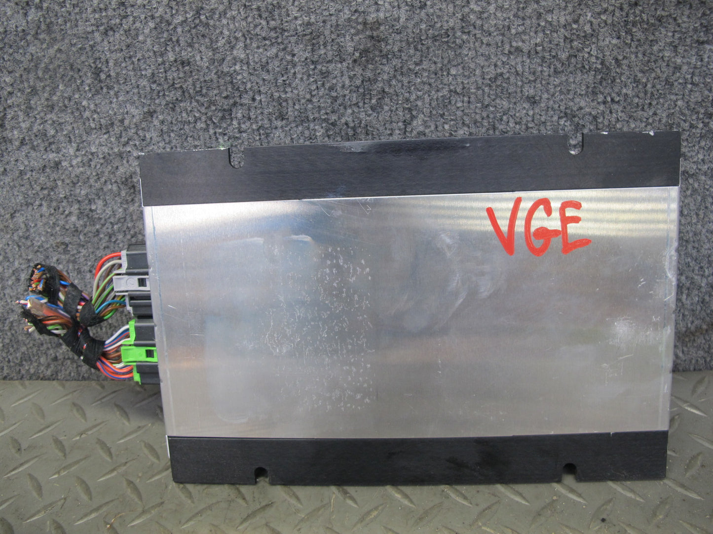 05-10 VW R32 GTI Jetta Rabbit Audio Stereo AMP Amplifier 1K6035456A OEM