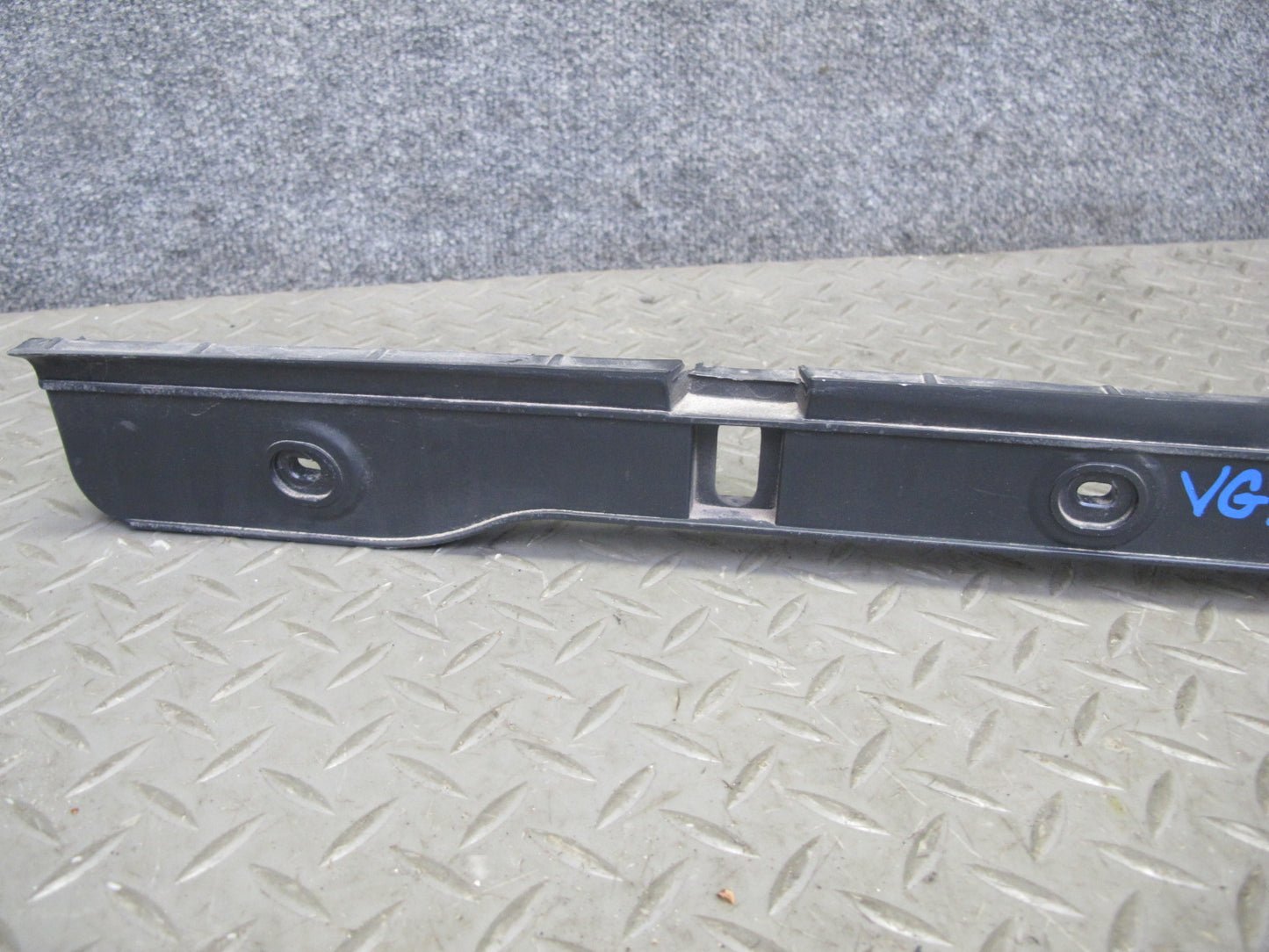 2008 VW R32 VR6 Rear Bumper Impact Absorber Guide Bracket Mount Set OEM