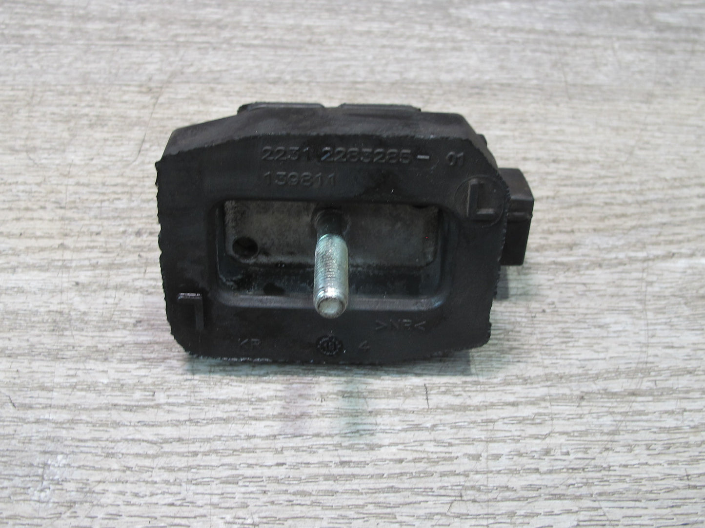 2006-2010 BMW E63 E64 M6 SMG Transmission Mount Bracket Support Set of 2