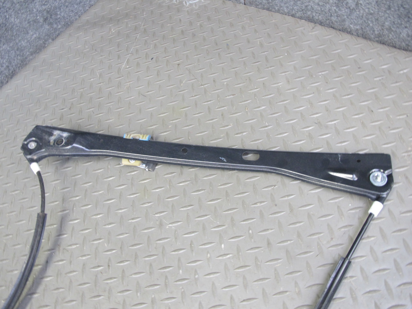 06-09 VW R32 GTI Rabbit MK5 2-DR Left Door Window Regulator w Motor OEM