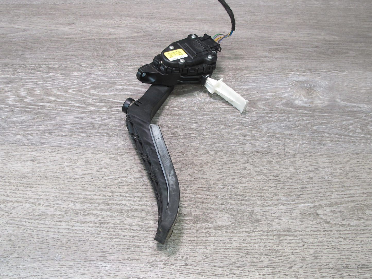 2003-2006 Porsche Cayenne 955 Gas Acceleration Pedal 7L0723507B