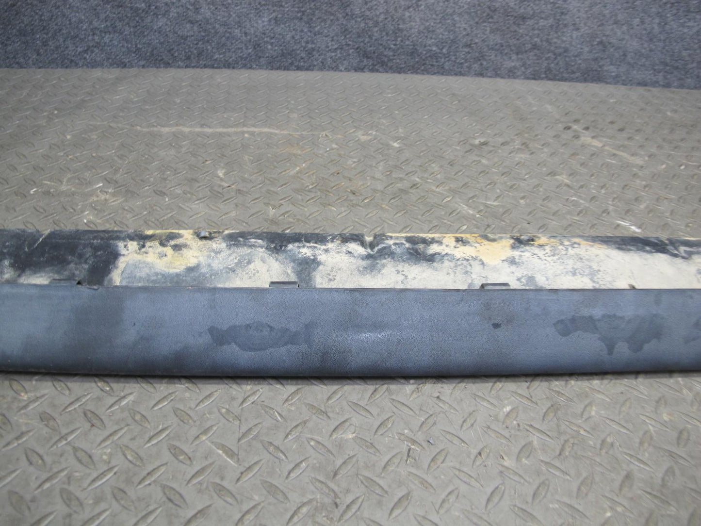 2003-2009 Hummer H2 Left & Right Side Rocker Skirt Panel Molding Trim Set