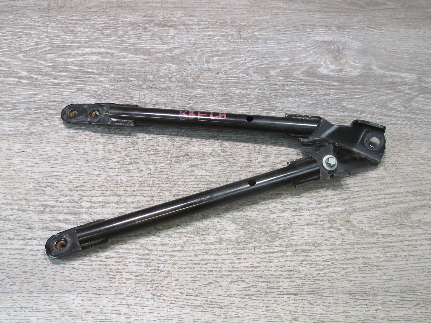 2015-2020 BMW F82 M4 Front Left & Right Engine Strut Tower Brace Rod Set of 2
