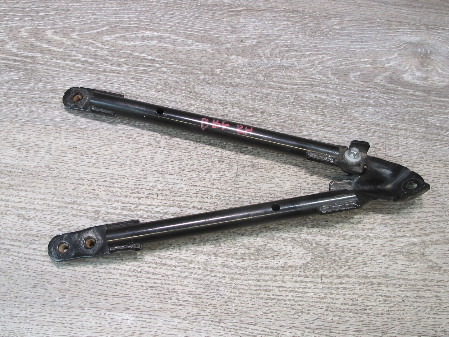 2015-2020 BMW F82 M4 Front Left & Right Engine Strut Tower Brace Rod Set of 2