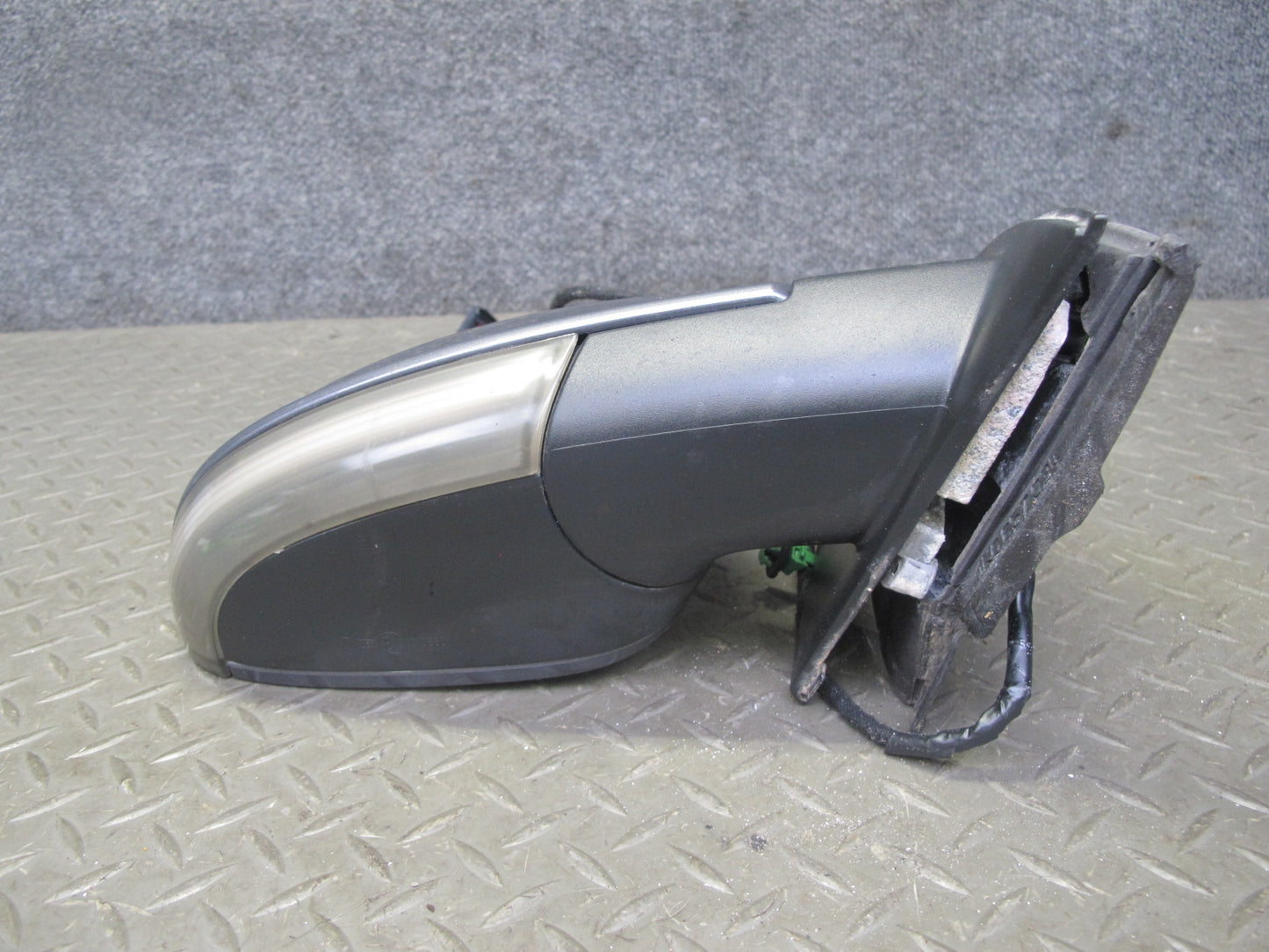 06-09 VW Rabbit GTI R32 Right Door Side View Power Heated Mirror United Gray OEM