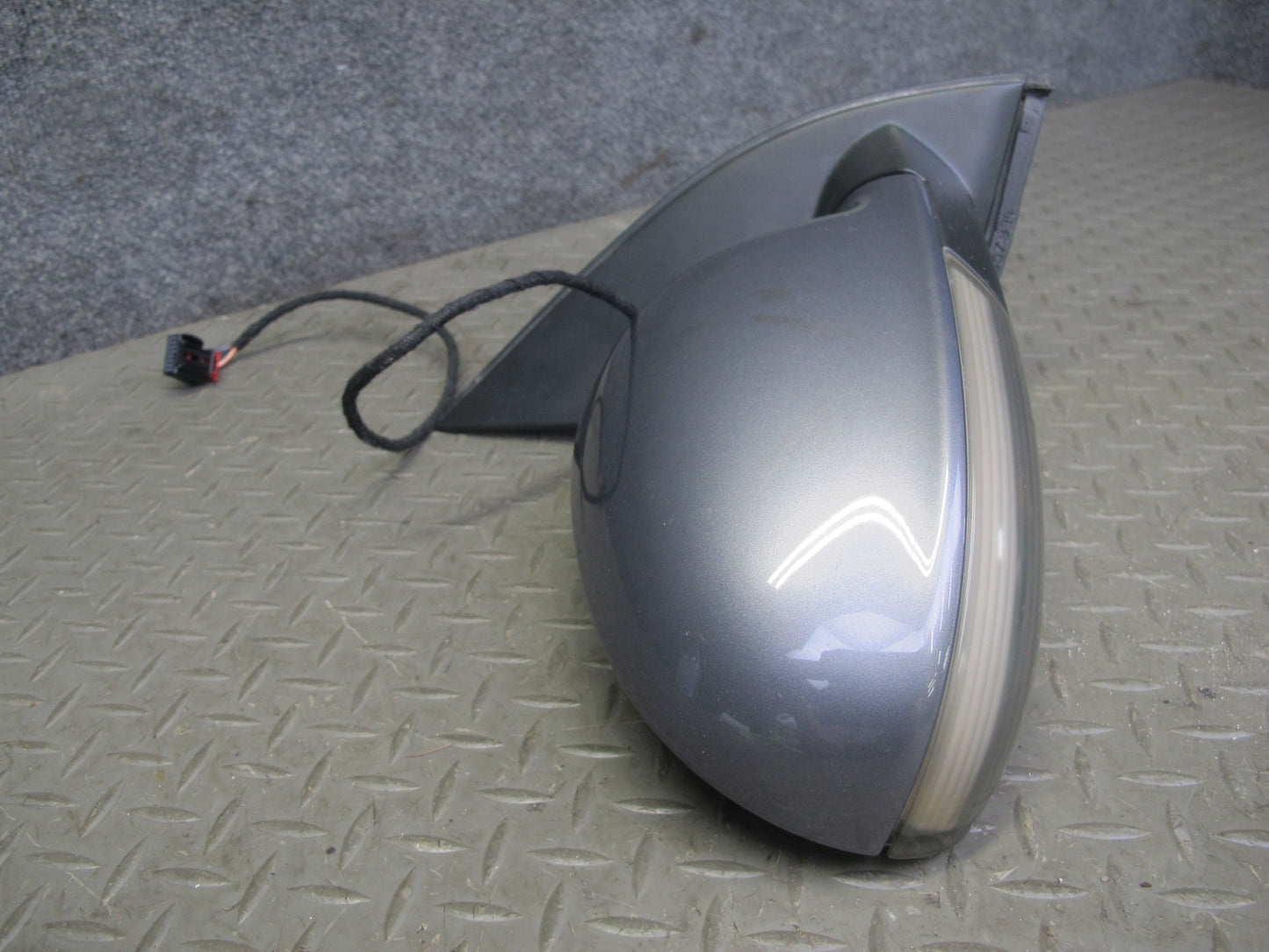 06-09 VW Rabbit GTI R32 Right Door Side View Power Heated Mirror United Gray OEM