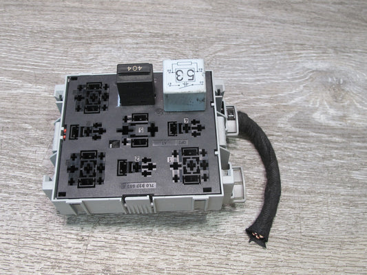 2003-2010 Porsche Cayenne 955 Under Hood Fuse Relay Box Module