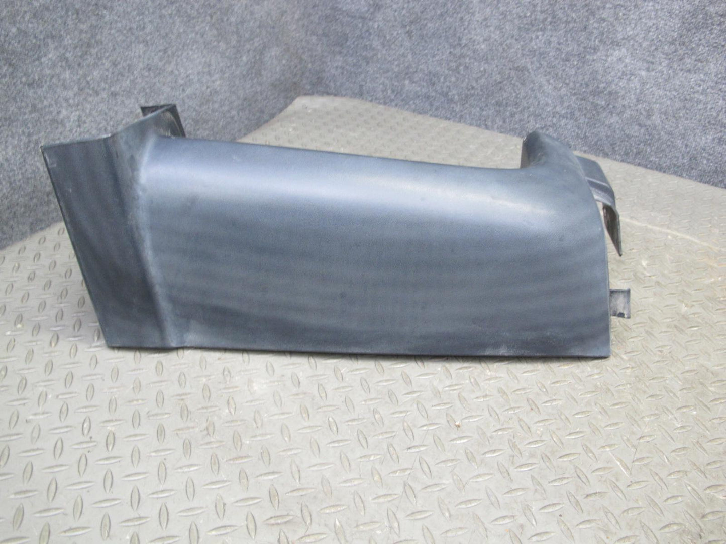 2005-2009 Hummer H2 SUT Rear Right Side Quarter Glass Window Trim Panel Cover