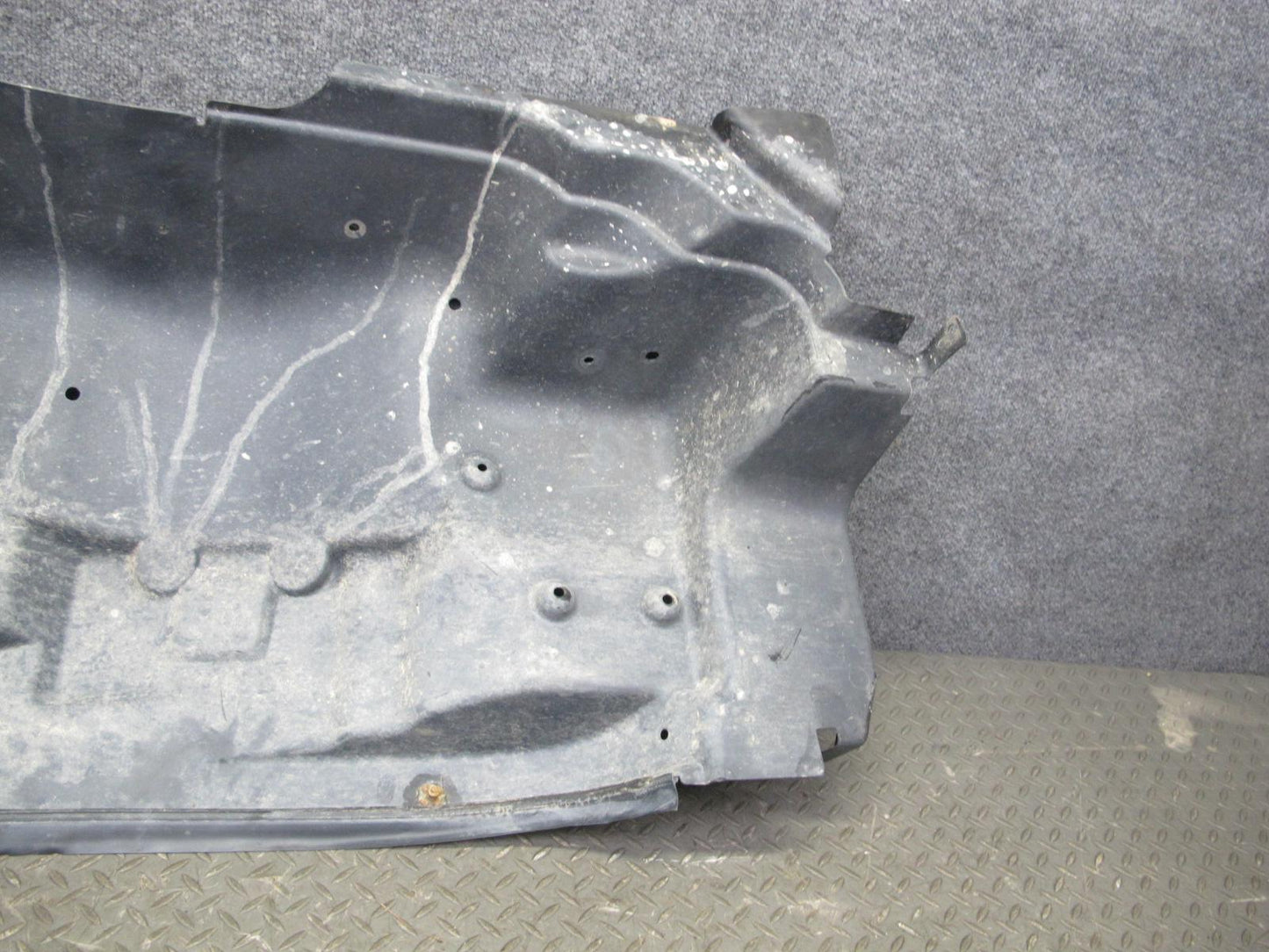 2003-2009 Hummer H2 Front Left Wheel Fender Liner Splash Guard Shield 15176641