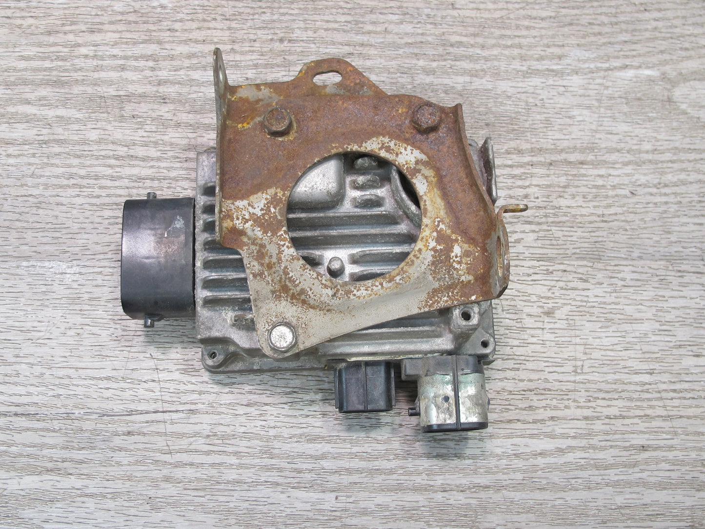 08-12 Lexus UVF46 LS600h Engine Oil Pump Control Module G1167-30020 OEM