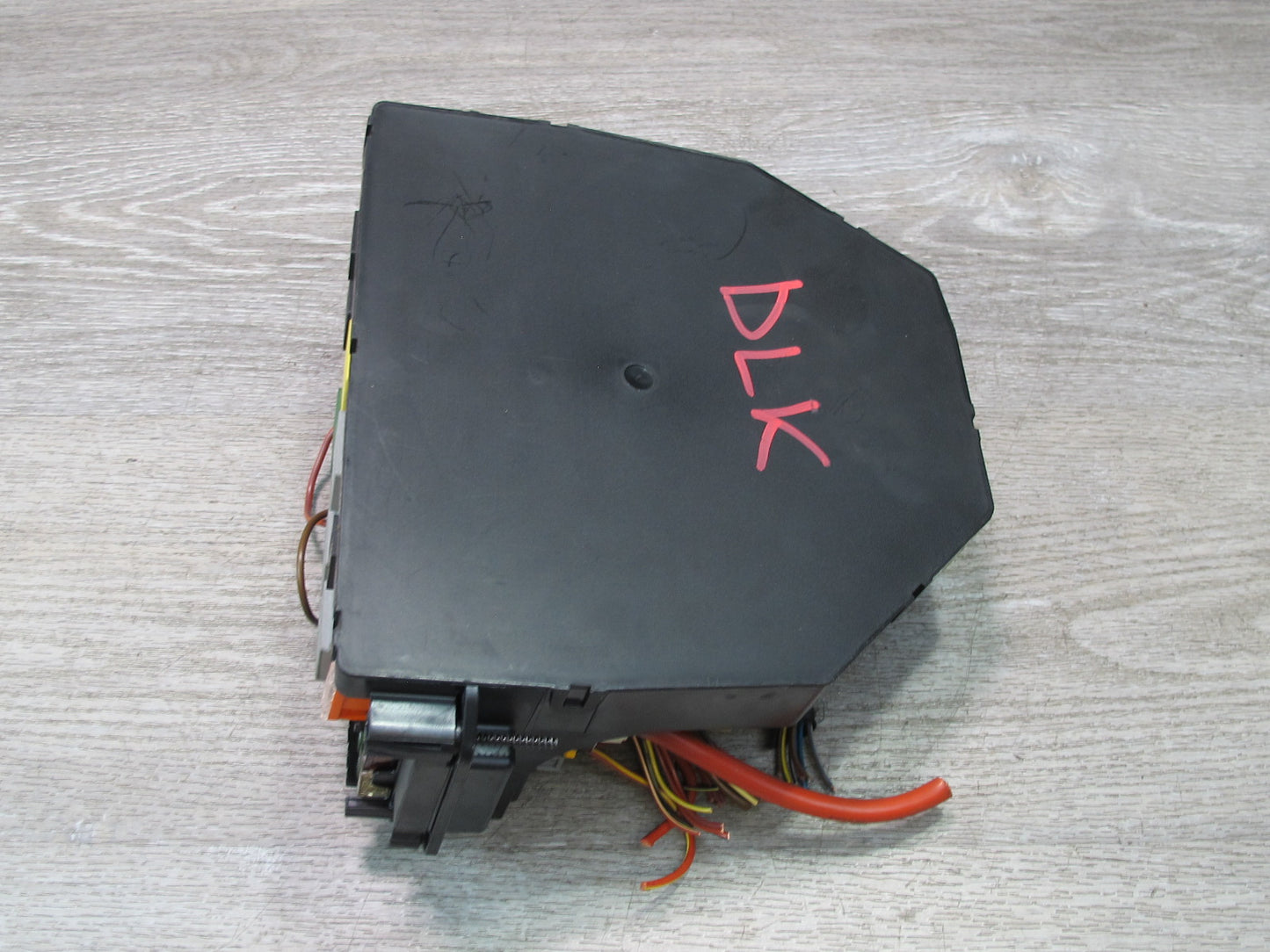 2012-2016 Mercedes R172 SLK Front SAM Module Relay Fuse Box Assembly A2129007324