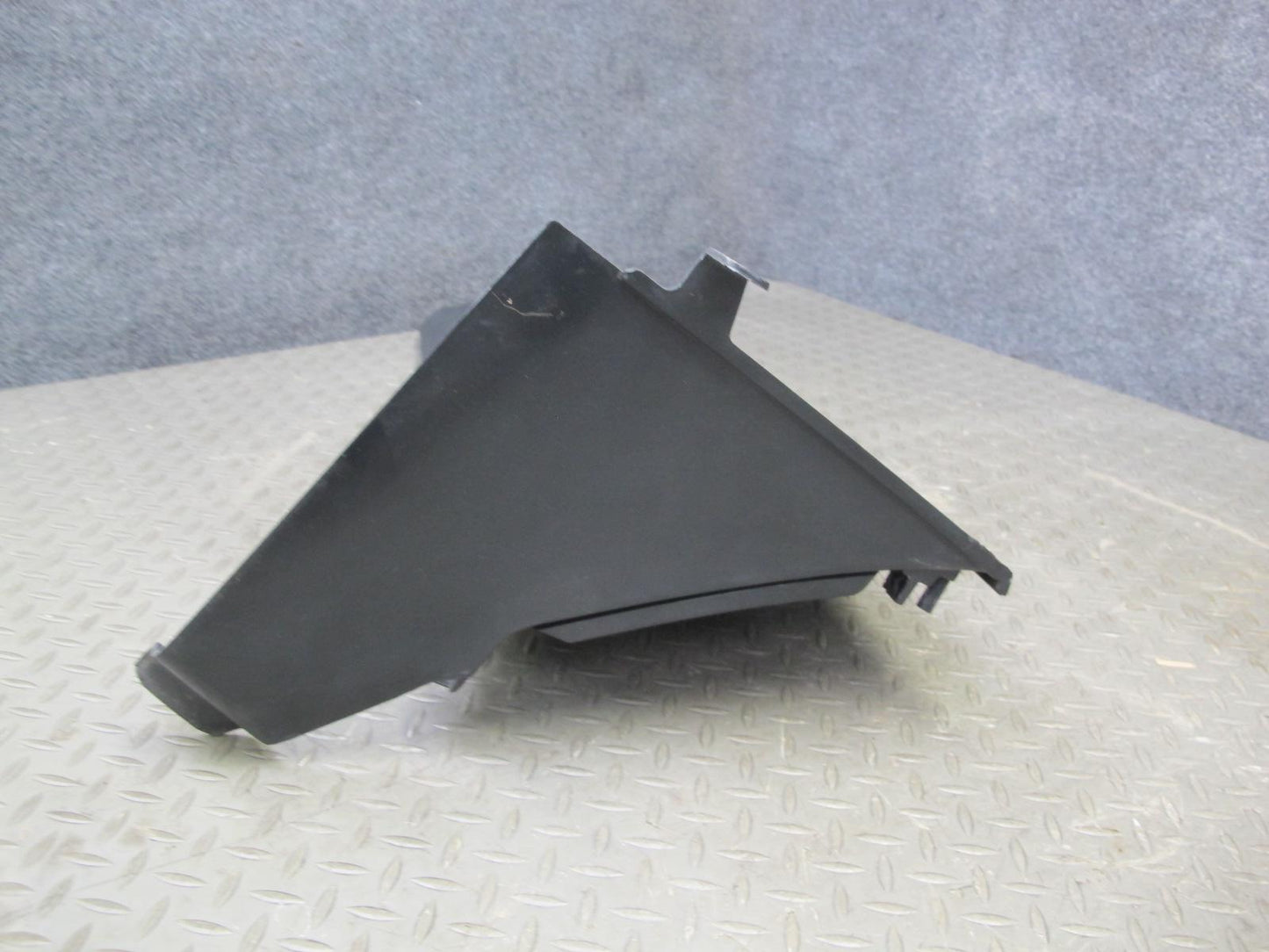 2003-2007 Hummer H2 Dash Front Left Lower Knee Trim Cover Panel 15058424
