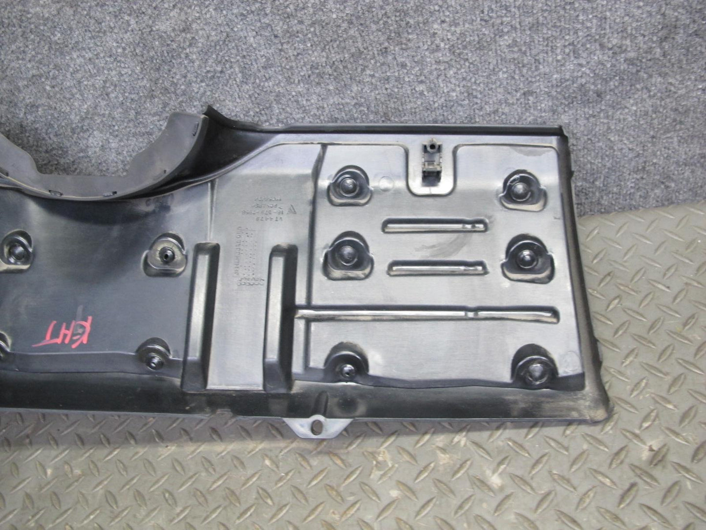 2003-2007 Hummer H2 Dash Front Left Lower Knee Trim Cover Panel 15058424