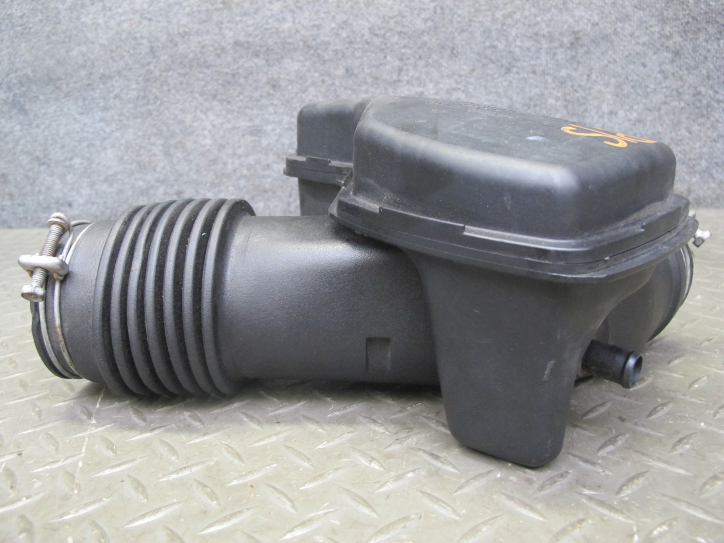 01-05 Lexus IS300 Engine Air Intake Tube Cleaner Resonator 17860-46160 OEM
