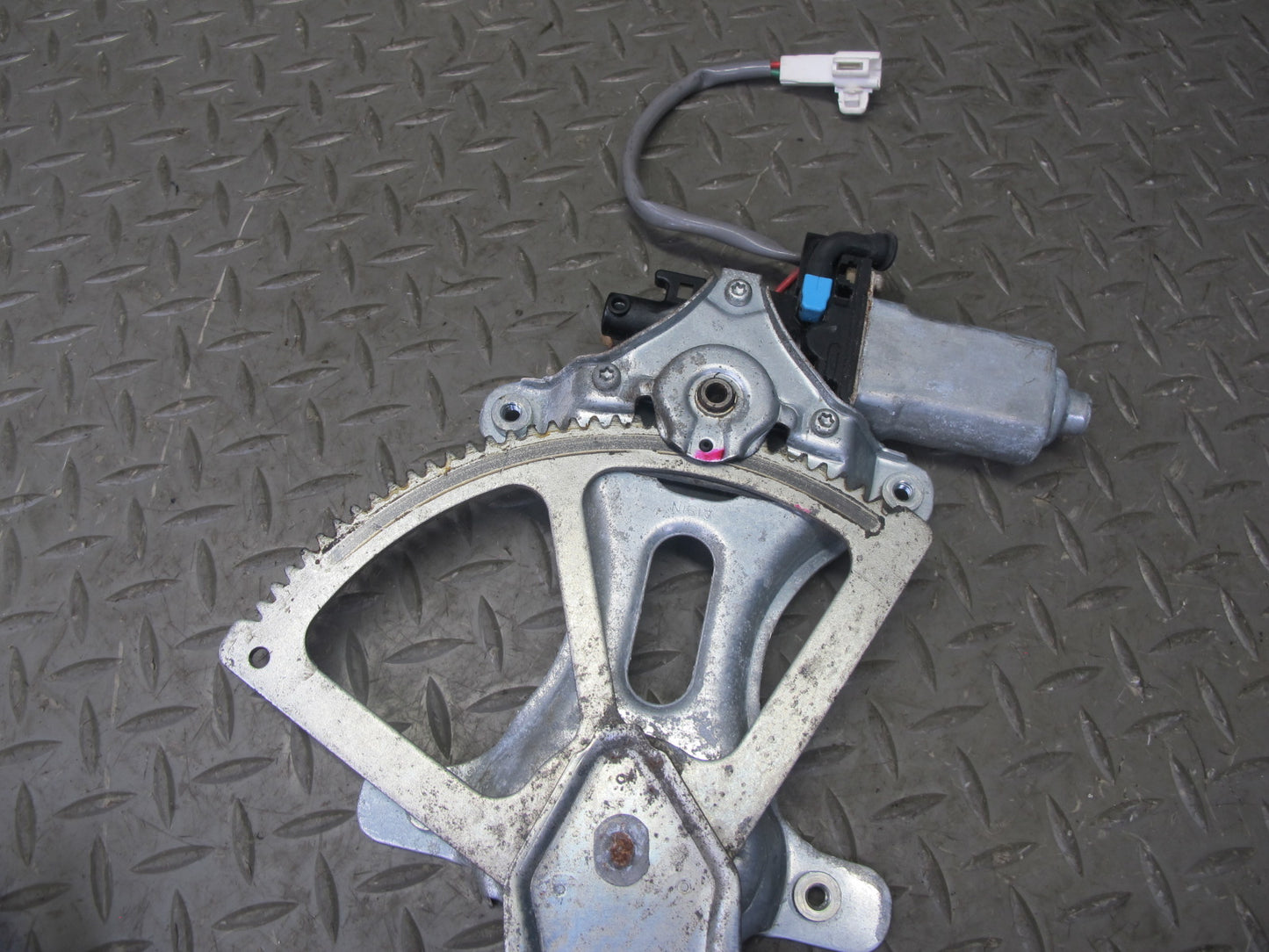01-05 Lexus JCE10L IS300 Front Right Door Window Regulator w Motor OEM