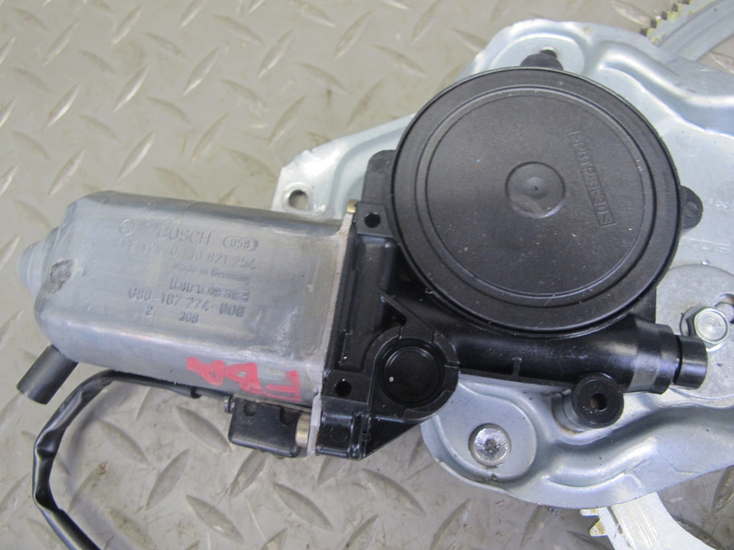89-95 BMW E34 5-SERIES Front Right Passenger Door Window Regulator w Motor OEM