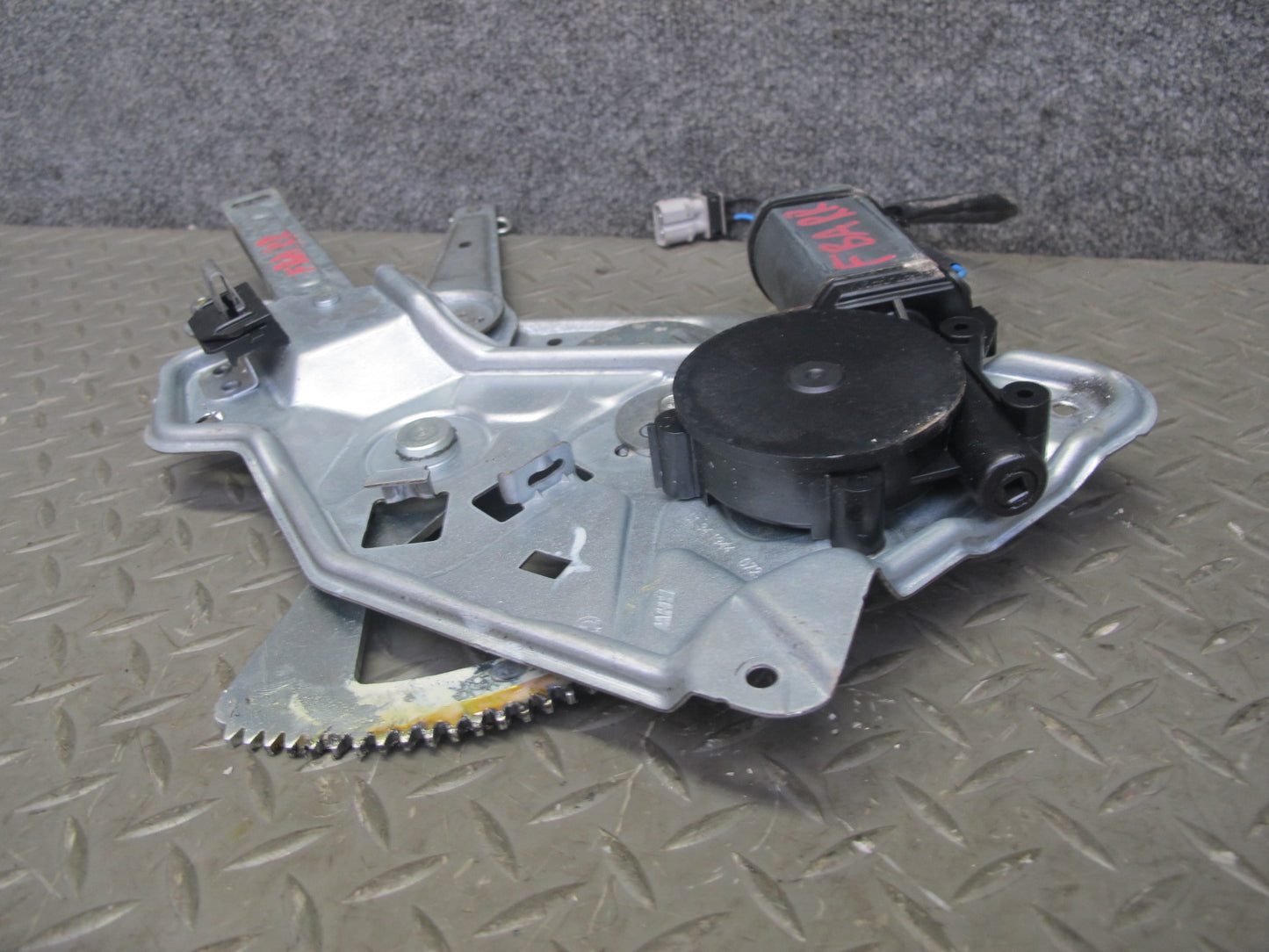 89-95 BMW E34 5-SERIES Rear Right Door Window Regulator w Motor OEM
