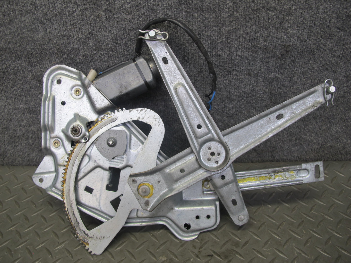 89-95 BMW E34 5-SERIES Rear Right Door Window Regulator w Motor OEM
