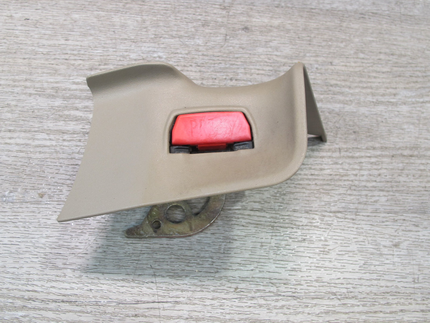 89-95 BMW E34 5-SERIES REAR LEFT & RIGHT SIDE SEATBELT BUCKLE RECEIVER SET OEM