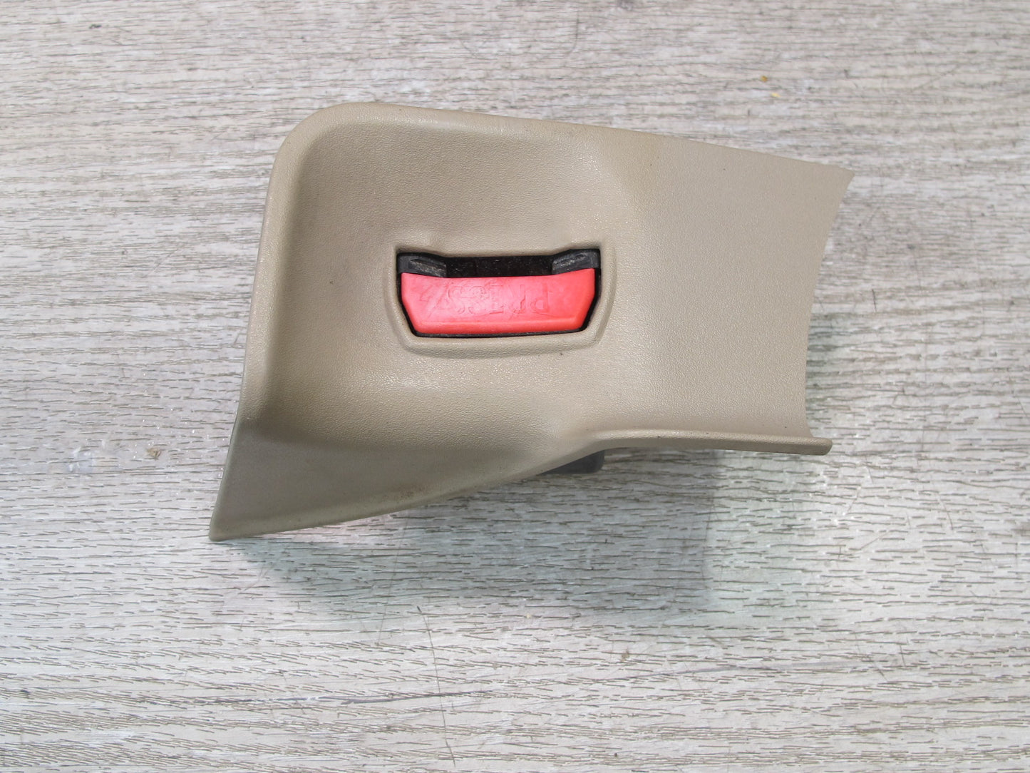 89-95 BMW E34 5-SERIES REAR LEFT & RIGHT SIDE SEATBELT BUCKLE RECEIVER SET OEM