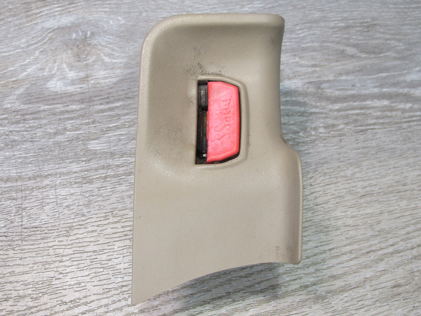 89-95 BMW E34 5-SERIES REAR LEFT & RIGHT SIDE SEATBELT BUCKLE RECEIVER SET OEM
