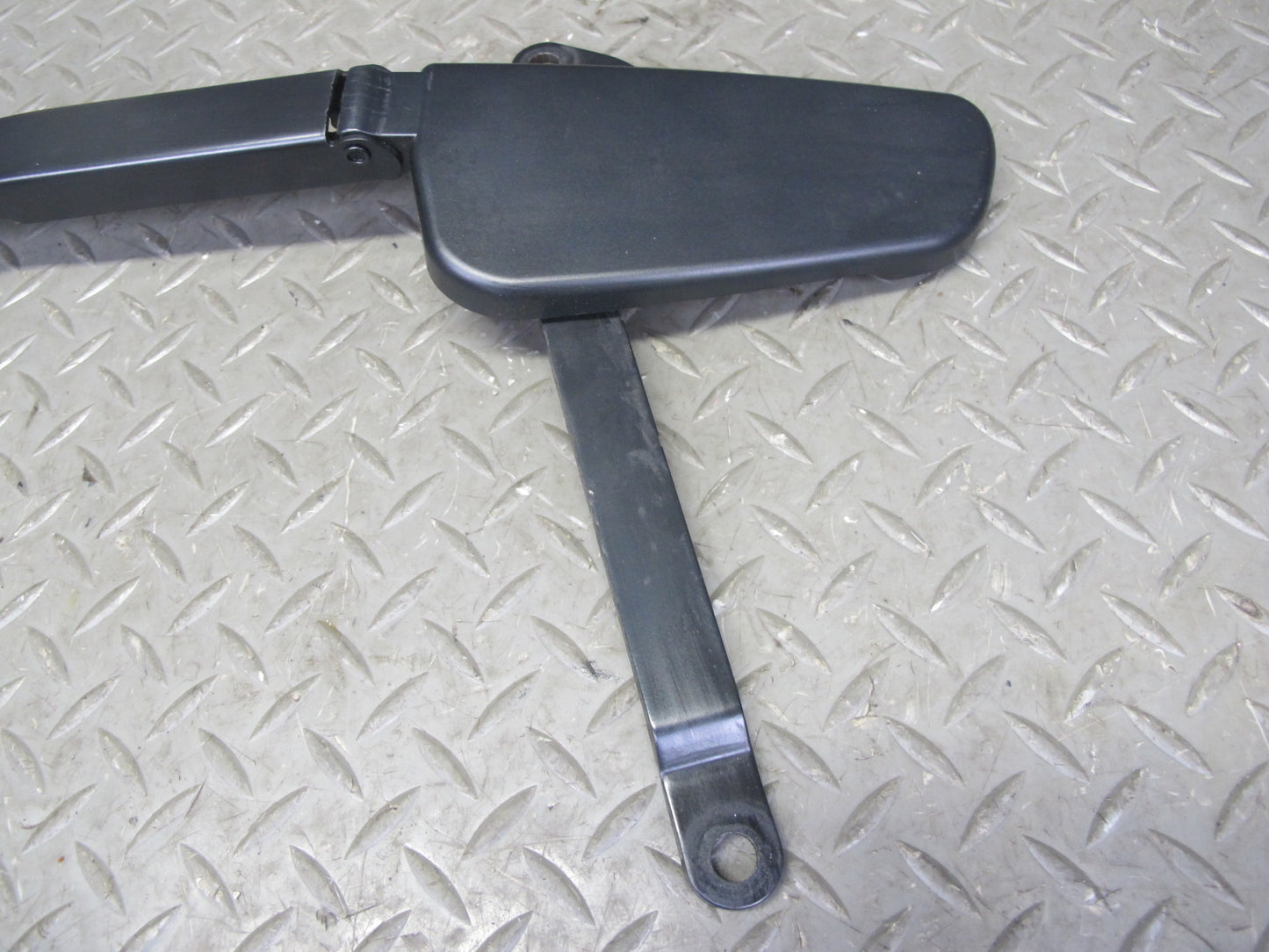 12-19 Mercedes W166 GLE ML Front Left & Right Side Windshield Wiper Arm Set OEM