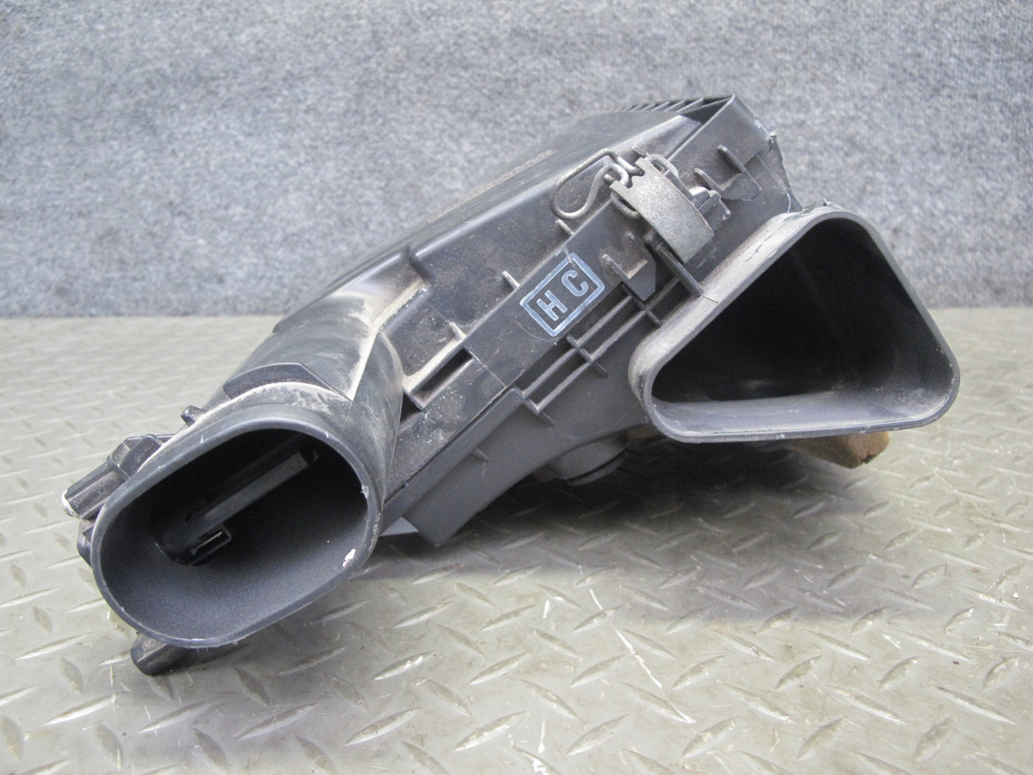 07-17 Lexus LS600h LS460 Left Air Intake Cleaner Filter Box w MAF Sensor OEM