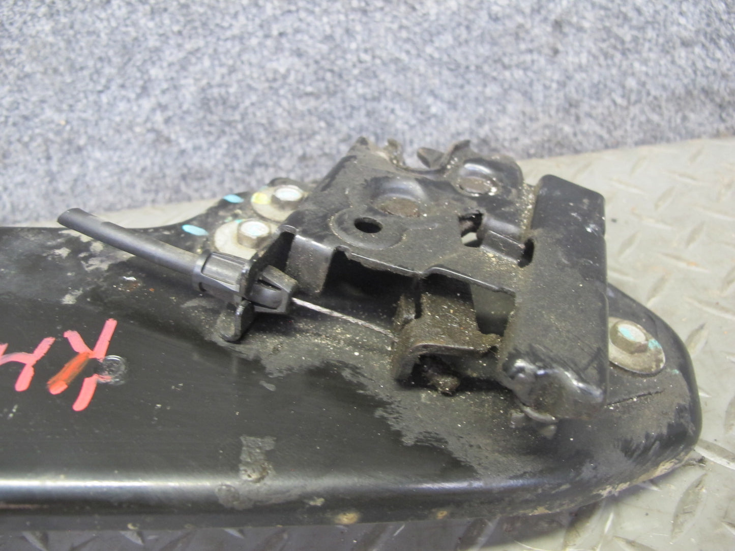 2003-2007 Hummer H2 Front Hood Bonnet Lock Latch W/ Bracket