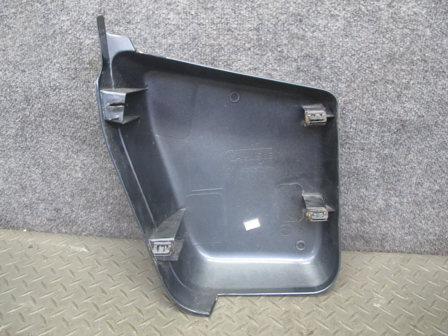 2003-2009 Hummer H2 Front Left Driver Side Cowl Vent Panel END Cap Cover