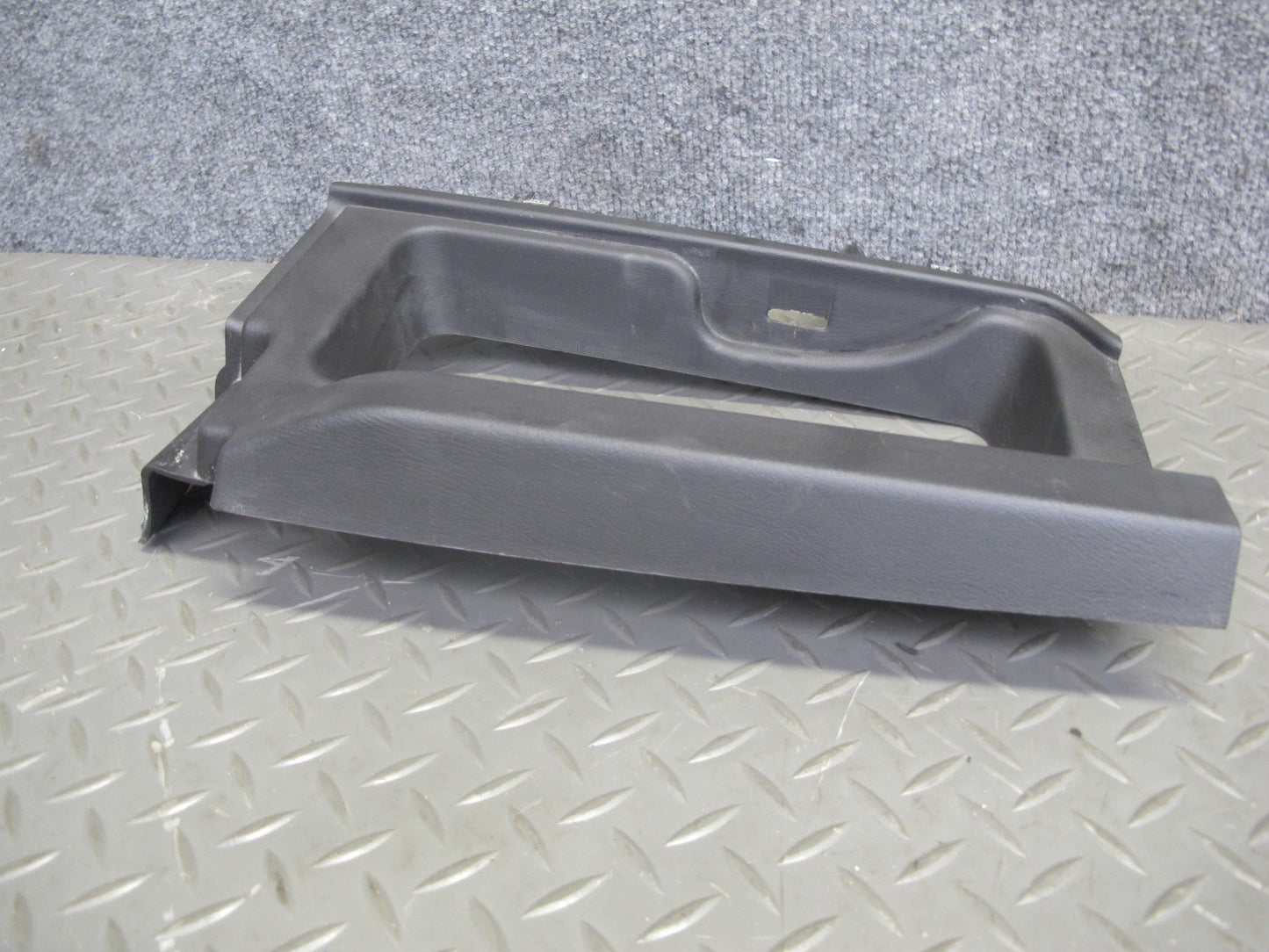 05-09 Hummer H2 SUT Rear Right Left Quarter Glass Window Trim Panel Cover Set