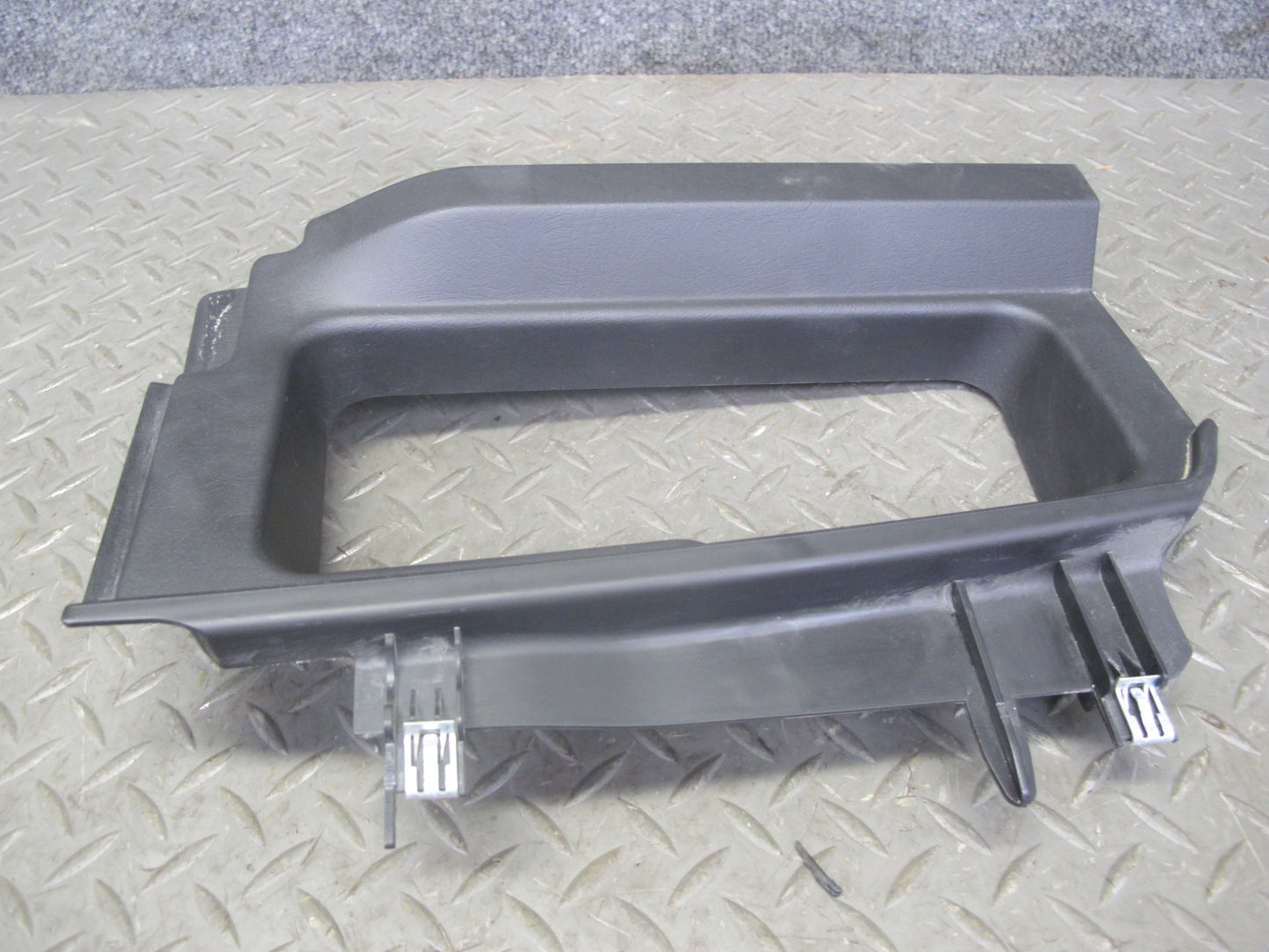 05-09 Hummer H2 SUT Rear Right Left Quarter Glass Window Trim Panel Cover Set