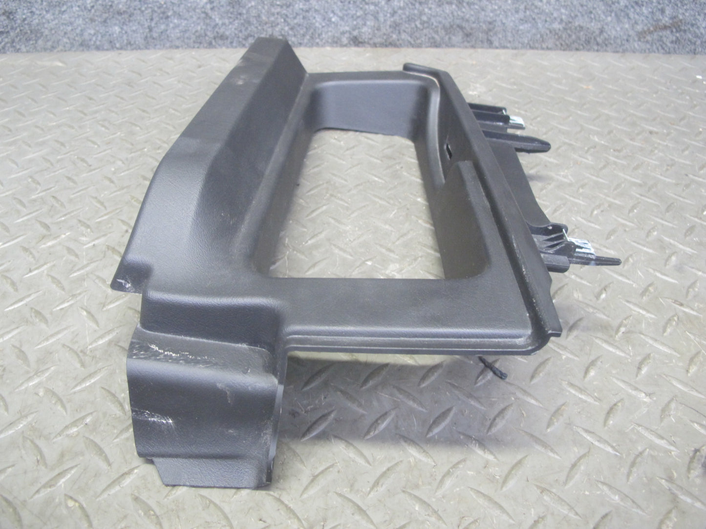 05-09 Hummer H2 SUT Rear Right Left Quarter Glass Window Trim Panel Cover Set