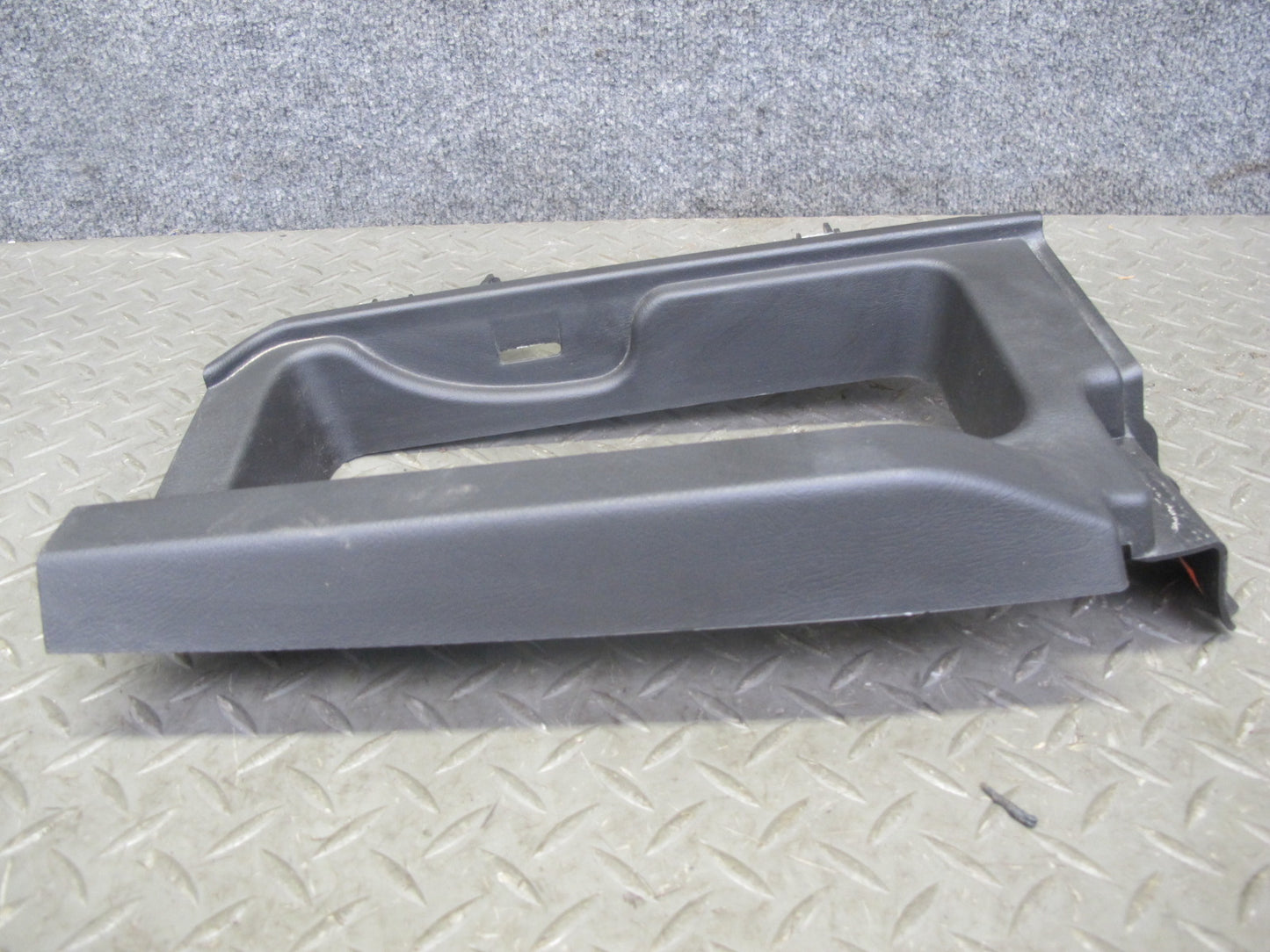 05-09 Hummer H2 SUT Rear Right Left Quarter Glass Window Trim Panel Cover Set