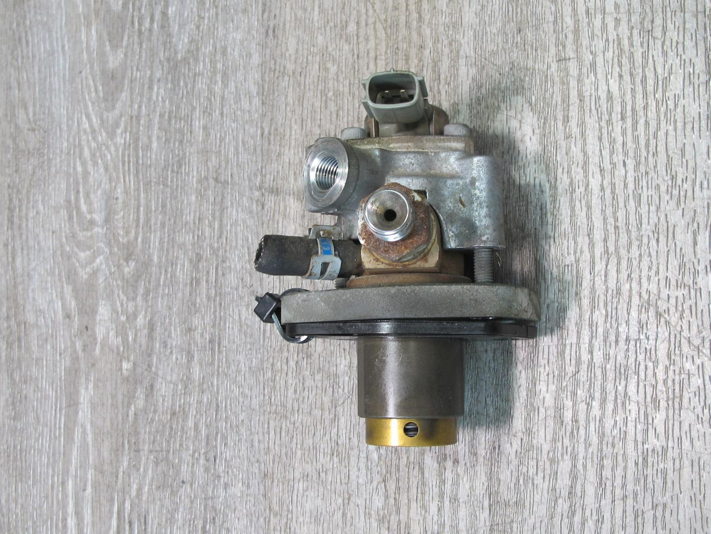 07-17 Lexus UVF46L LS460 LS600h High Pressure Fuel Pump 23100-38100 OEM